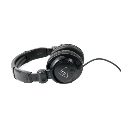 audifonos-con-esponjas-auriculares-economicos-de-calidad-conección-plug