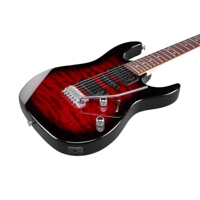 superstrarocaster-ibanez-con-palanca-de-tremolo-rojo